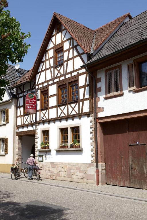 Отель Kleines Landhaus Wendel Kapellen-Drusweiler Экстерьер фото